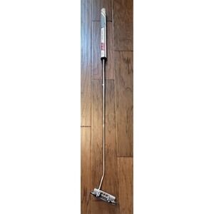 Titleist Scotty Cameron Golf Putter Futura 6M Right Handed 42" Super Strong Grip